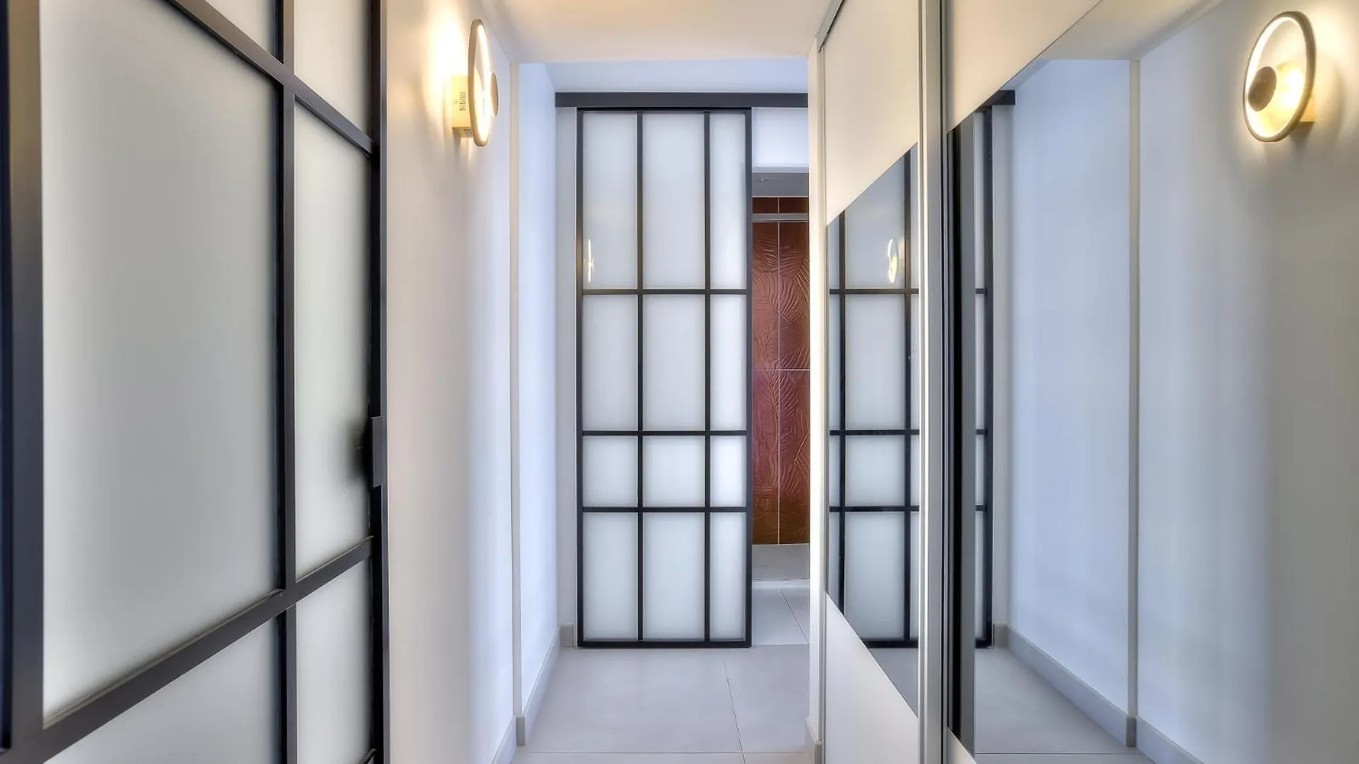 Luxury 4 Stars Apt Croisette Канны 0*,  Франция